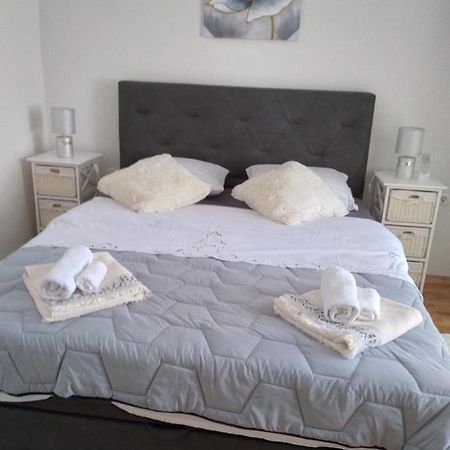 Romance Apartman Podstrana Kültér fotó